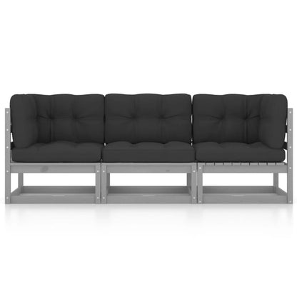 Hagesofa med svarte puter 3-seters heltre furu