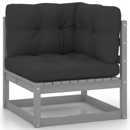 Hagesofa med svarte puter 3-seters heltre furu