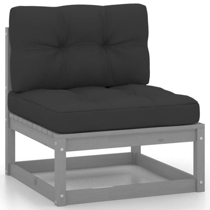 Hagesofa med svarte puter 3-seters heltre furu